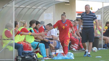 INTERVIU VIDEO | Mirel Albon, selecționerul naționalei feminine a României, își povestește "drama": "Sunt foarte mulți bărbați cărora le este greu să se descurce acasă cu o singură femeie, eu am 20. Fetele sunt foarte ambițioase!"