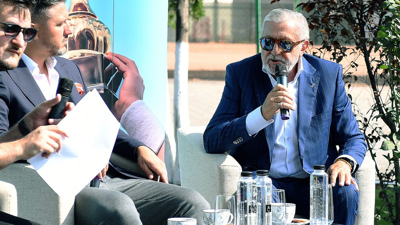 Reacție neașteptată a lui Ilie Năstase despre Patrick Mouratoglou, după ce francezul a recunoscut că el i-a dat suplimentul contaminat care a dopat-o pe Simona Halep! „Știe mai bine Țiriac”