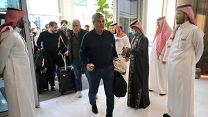 Anunțul care îi face să viseze pe fanii Rapidului: „Mircea Lucescu are comunicare directă cu domnul Șucu, orice e posibil!”. VIDEO