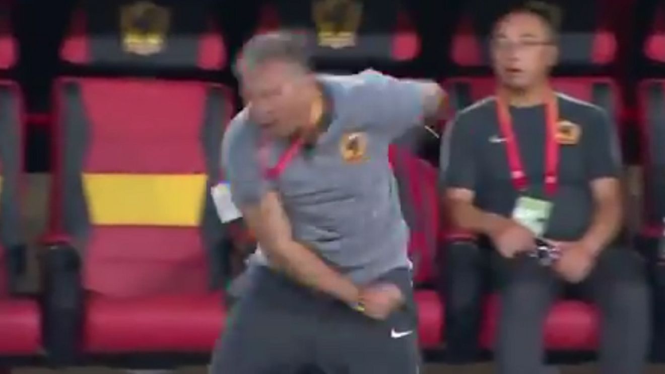 FOTO & VIDEO | Petrescu și-a ieșit din minți: "F... morții m...!". Reacție nebună la o ratare incredibilă a elevilor săi