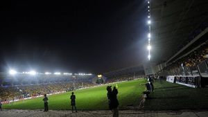 Asta este SALVAREA unei campioane!** Cine este miliardarul care vrea să cucerească Europa cu o echipă din Liga 1! Prima achiziție: urmașul lui Nasri!