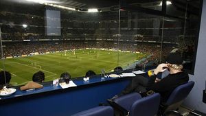 Un bilet la "El Clasico" în zona VIP costă o avere! FOTO** Așa se vor vedea din lojă Leo Messi și Cristiano Ronaldo