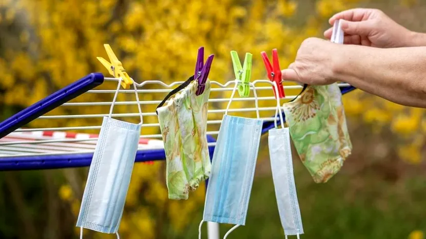 Cât ar putea să coste măștile de protecție după data de 15 mai! Ce a anunțat Ministrul Economiei
