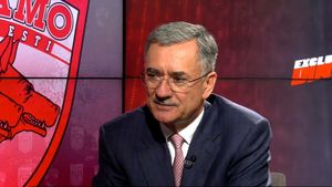 Gigi Becali, refuzat în acționariatul lui Dinamo! Modelul patronului FCSB, incompatibil cu actualii finanțatori ai „câinilor”