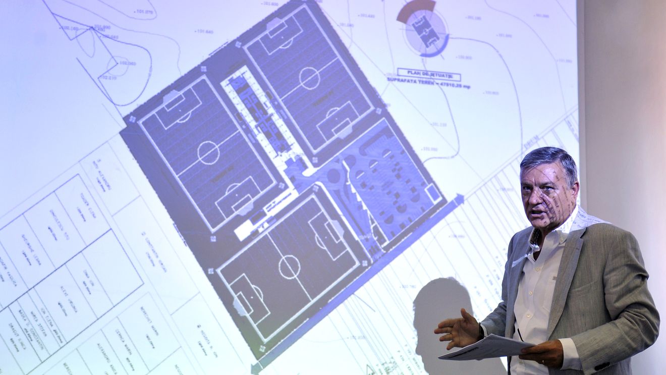 Burleanu vrea să reducă influența lui Mircea Sandu. "Nașul" ar putea fi înlocuit ca administrator al bazelor de la Mogoșoaia și de la Buftea. Doar 7.300 de euro a fost profitul în 2013