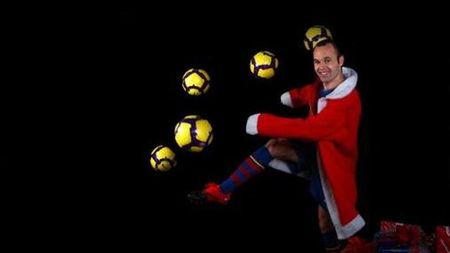 VIDEO** Omul care le aduce daruri lui Messi, Ibra și Henry! Barca l-a transferat pe Moș Crăciun