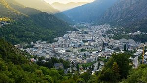 ProSport a ajuns în Andorra: top informații din culisele naționalei! Câți români vor fi în tribune la meci, drum cu peripeții pentru tricolori și imagini din hotelul cu spa fabulos! | EXCLUSIV