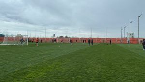 Cum decurg antrenamentele FCSB-ului sub comanda lui Elias Charalambous | FOTO & VIDEO