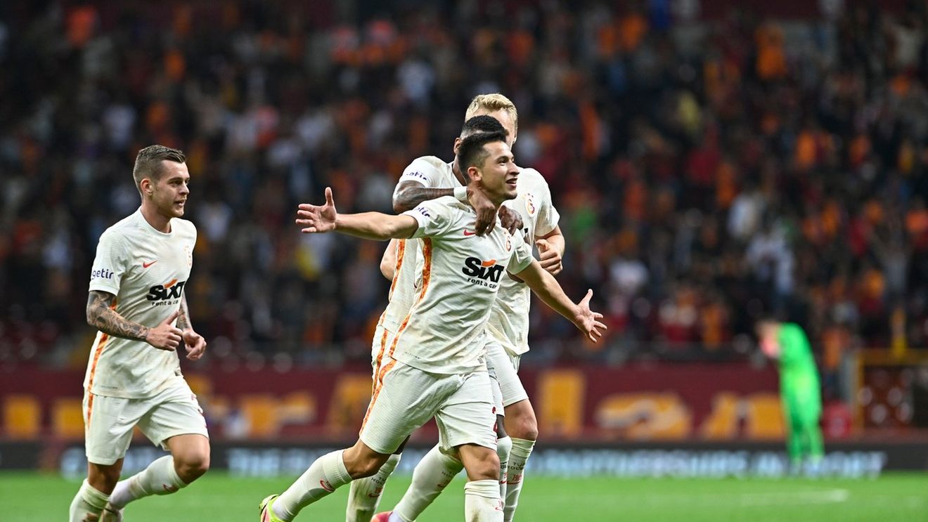 Olimpiu Moruțan, criticat după golul spectaculos de la meciul Galatasaray - Goztepe. „Nu poate fi eficient cu fotbalul ăsta!” Nici Alex Cicâldău n-a scăpat