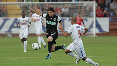 "U" Cluj a jucat 90 de minute, FCM a încheiat meciul după prelungiri!** Tîrgu Mureș - U Cluj 1-1