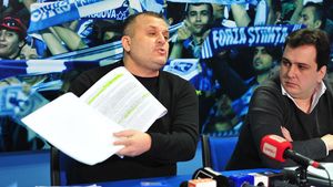 Culisele despărțirii lui Vlad Roșca de Universitatea Craiova. Mititelu: "Unii vor să mă discrediteze"
