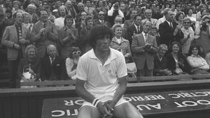 EXCLUSIV | Ilie Năstase: "O să-i spun tot Donald, doar nu o să-i zic DOMNULE PREȘEDINTE!? Acum 20 de ani, mă invita acasă la el, în Florida, îmi arăta cât de bine joacă tenis". Ce-și dorește Nasty: "Să-l schimbe pe ambasadorul SUA la București. Tot ne face corupți..."