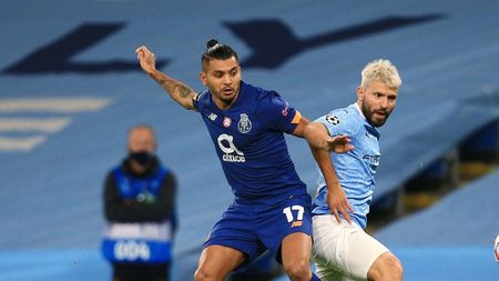 Chelsea Londra vrea să îl cumpere pe Jesus Corona, starul lui FC Porto, pentru 25 de milioane de euro!