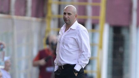 Fanii giuleșteni l-au înlocuit pe Reghe cu Miriuță! De ce a fost scuipat antrenorul Ceahlăului pe stadionul din Giulești
