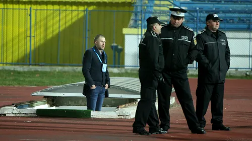 Iordănescu, nervos după arbitrajul lui Avram: „Nu vrem titlul, nu vrem nimic, lăsați-ne să jucăm fotbal!” Arbitrul a dat un penalty inexistent pentru CSMS Iași