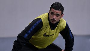 Adrian Stoian își încheie și aventura de la Livorno! Clubul din Italia se află pe ultimul loc în Serie B și pregătește o revoluție totală. A dat afară 18 jucători într-o singură zi