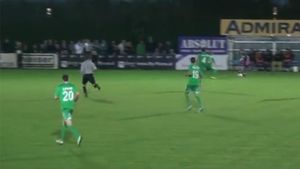 Florin Lovin a ratat un penalty, dar echipa sa a avut noroc și s-a calificat