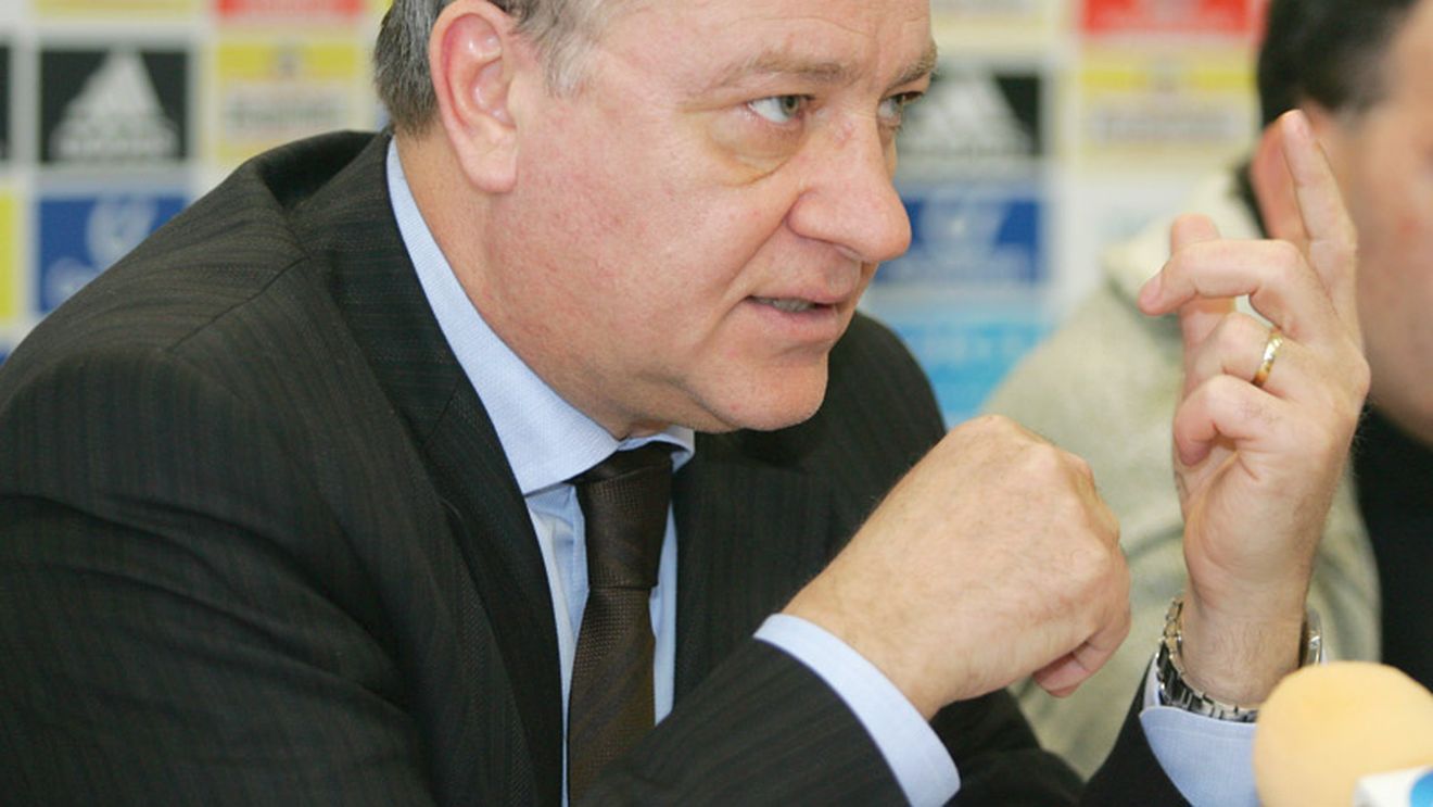 Sandu: „Daniel Florea e un vagabond!"