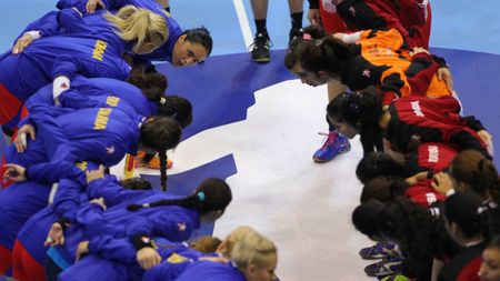 Tadici: "Fetele au jucat excelent tactic". Selecționerul, încântat că a rezolvat un mare of al naționalei