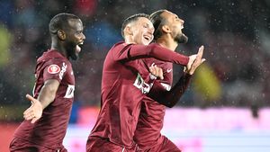 Oferta de 30.000.000 de euro deblochează transferul lui Louis Munteanu în Ligue 1. Rennes va avea bani să-l cumpere de la CFR Cluj