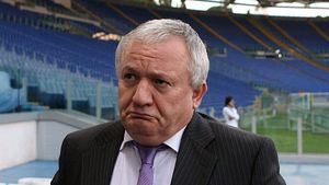 Porumboiu e foc și pară pe două dintre vedetele sale:** "Ce, sunt fetițe care pleacă acum la gimnaziu și nu mai încap în rochiță?! Nu suntem la 'Din Dragoste' să avem sentimentalisme'