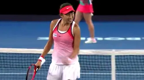 Shuai Zhang nu s-a „limitat” doar la o victorie cu Simona Halep. Chinezoaica prinde săptămâna a doua la Australian Open după o nouă victorie clară
