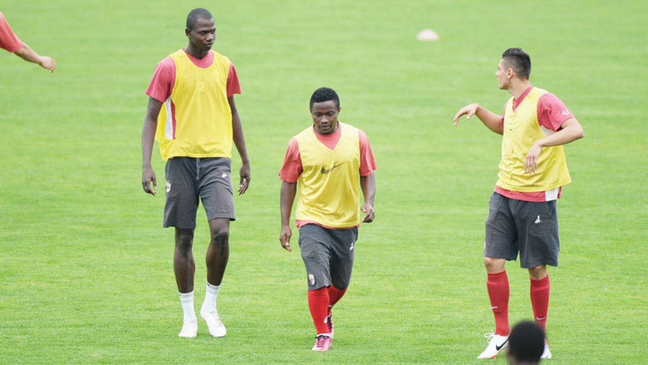 L-a impresionat pe Mulțescu de la primul antrenament și a semnat! Collins Fai e "câine"