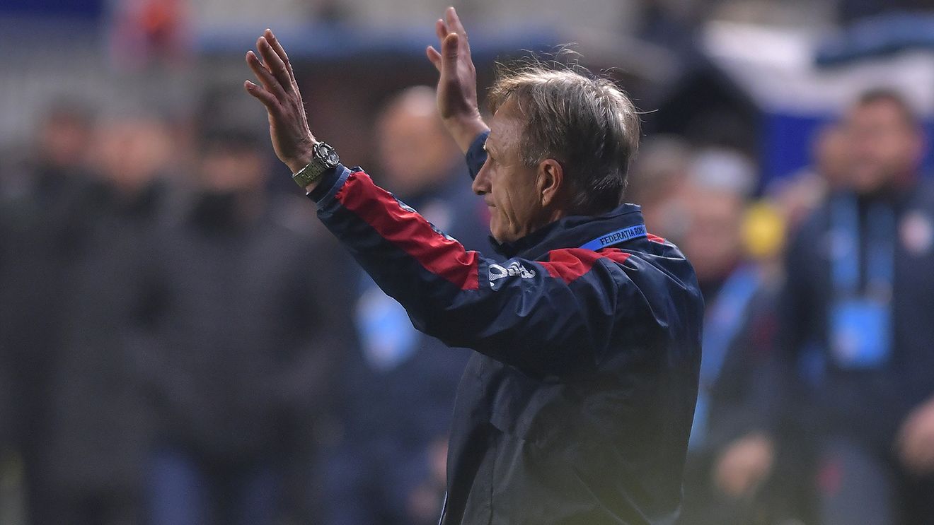 Emil Săndoi îi răspunde lui Ionuț Badea, după ce antrenorul echipei UTA Arad a contestat arbitrajul din meciul cu Chindia: „Trebuie să se mai greșească de vreo 10 ori în favoarea noastră!”