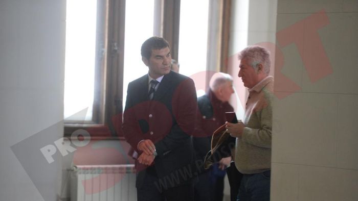 Cristi Borcea, dus din penitenciar la spital pentru un control oftalmologic