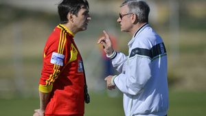 Pițurcă a ieșit cu explicațiile:** "Mutu a făcut o declarație neprofesionistă. Am avut un mic incident cu el!" Ce spune despre atacurile asupra sa și beția jucătorilor