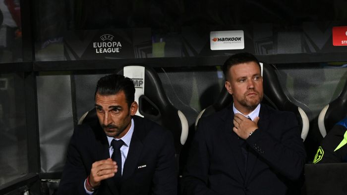 Gigi Becali a depășit orice limită și a spus cum a făcut schimbările în PAOK - FCSB 0-1. Pintilii și Charalambous chiar nu au niciun cuvânt de spus de pe bancă