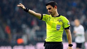 Arbitru debutant în preliminarii, delegat la România - Insulele Feroe. Cine va împărți dreptatea la meciul de la Cluj-Napoca