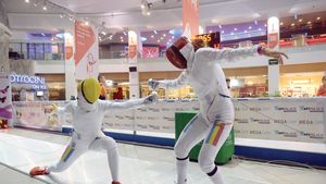 Ana Maria Brânză a câștigat Cupa României la spadă după o finală lejeră cu Maria Udrea (15-5): "Bravo, Ana!"