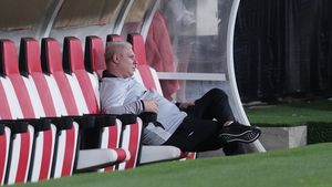 „Nu-l copiez pe Dan Petrescu”. Marius Șumudică, reacție despre FCSB