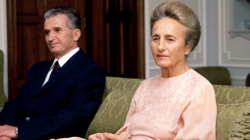 Ce poreclă rușinoasă avea Elena Ceaușescu pentru că nu purta lenjerie intimă!