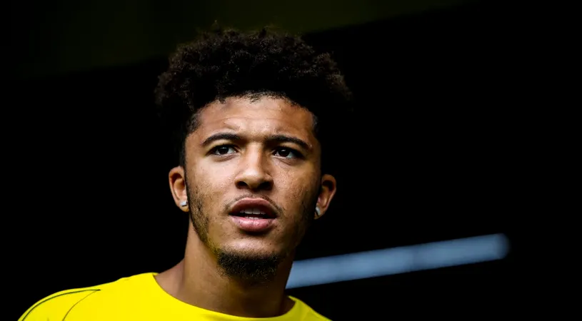 Jadon Sancho, în compania unei femei misterioase în largul mării! Cum a fost surprins tânărul star al Borussiei Dortmund | FOTO