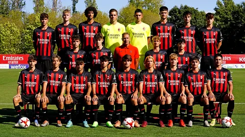 Fiul unui fost patron din Superliga face furori la AC Milan U18. A primit numărul 10, iar italienii se întreabă când va face pasul la echipa mare