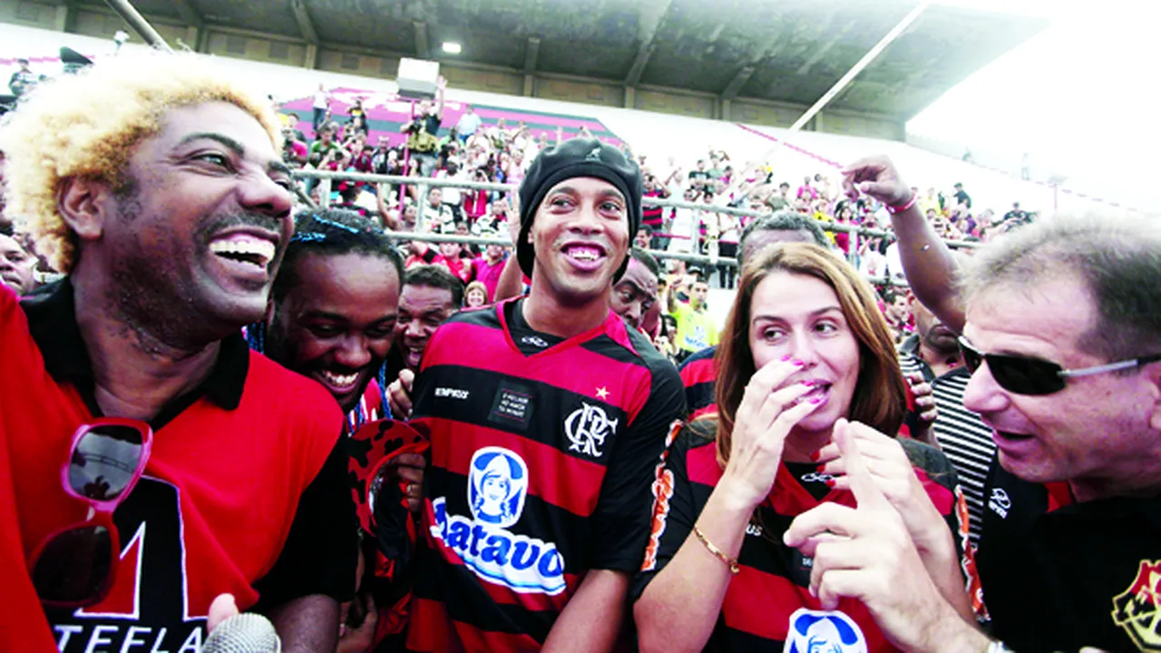 Carnavalul de la Rio!** Isterie la prezentarea lui Ronaldinho