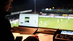 Au cerut TVR să-l scoată de pe post pe comentator: „Gino Iorgulescu și Mitică Dragomir au făcut hârtie”