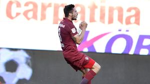 Trei oferte pentru Andrei Burcă. Ce sumă vrea CFR Cluj pentru cel mai bun fundaș al său | EXCLUSIV