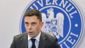 Eduard Novak, contrat dur după ce i-a transmis lui Gică Hagi că nu are dreptul de a vorbi despre xenofobie: „E etnic maghiar, nu are cum să spună altceva! Să ne lase în pace ministrul sportului”