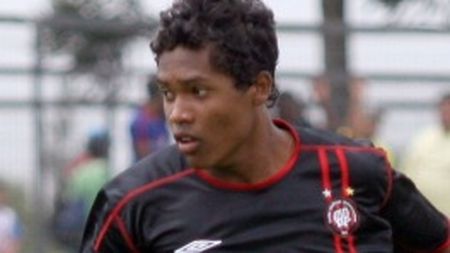 VIDEO/ Steaua își poate întări defensiva cu Alex Sandro!