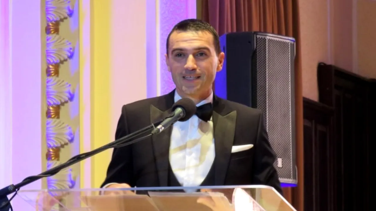 Ovidiu Hațegan, în lacrimi! Amintirea care l-a răscolit pe arbitru în timp ce era premiat