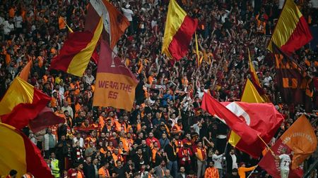 Galatasaray a bătut palma pentru transferul românului! A urmat o lovitură de teatru: „M-au semnat, dar…”