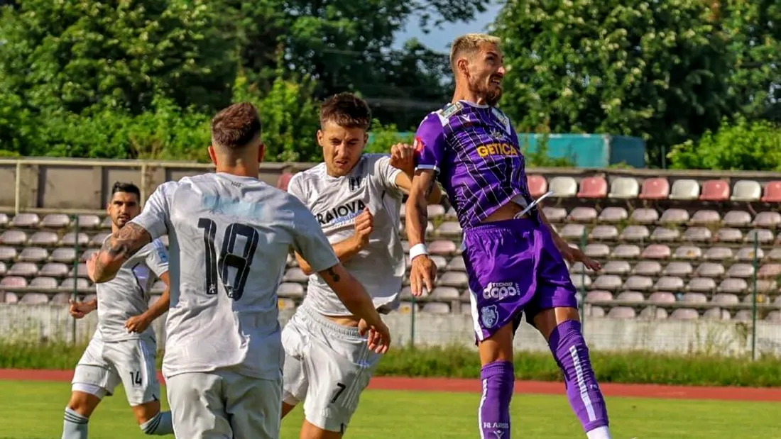 Campionii FC Argeș a disputat primul amical al verii. Cum s-a descurcat în duelul cu ”FC U” Craiova și ce achiziție a mai făcut