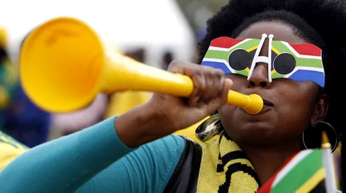 Vuvuzela ‘otrăvită’! O fană a ajuns la spital din cauza ‘odiosului instrument’