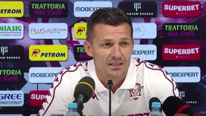 Costel Gâlcă a tăiat în carne vie şi l-a dat afară pe mijlocaşul Rapidului!