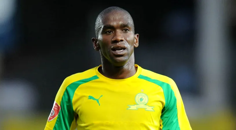 Tragedie în fotbalul din Africa de Sud! Fostul internațional Anele Ngcongca a murit în urma unui accident auto, la doar 33 de ani