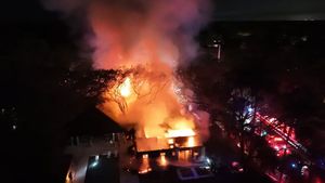 Vila de milioane a celebrului antrenor a ars ca o torță. Imaginile sunt înfricoșătoare