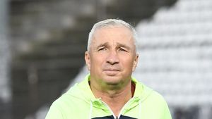 Contractul s-a semnat după ce Dan Petrescu le-a dat garanții polonezilor!